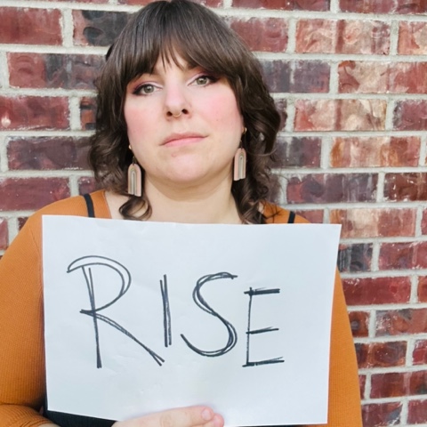 Musician Angie Lynn Encourages Us to Rise