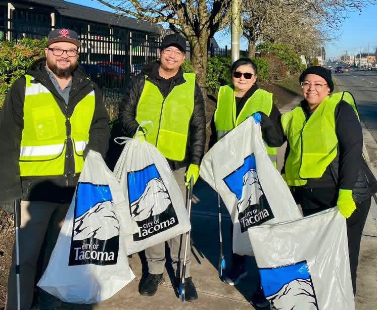 Hosmer Business Association Hosts Monthly Cleanup