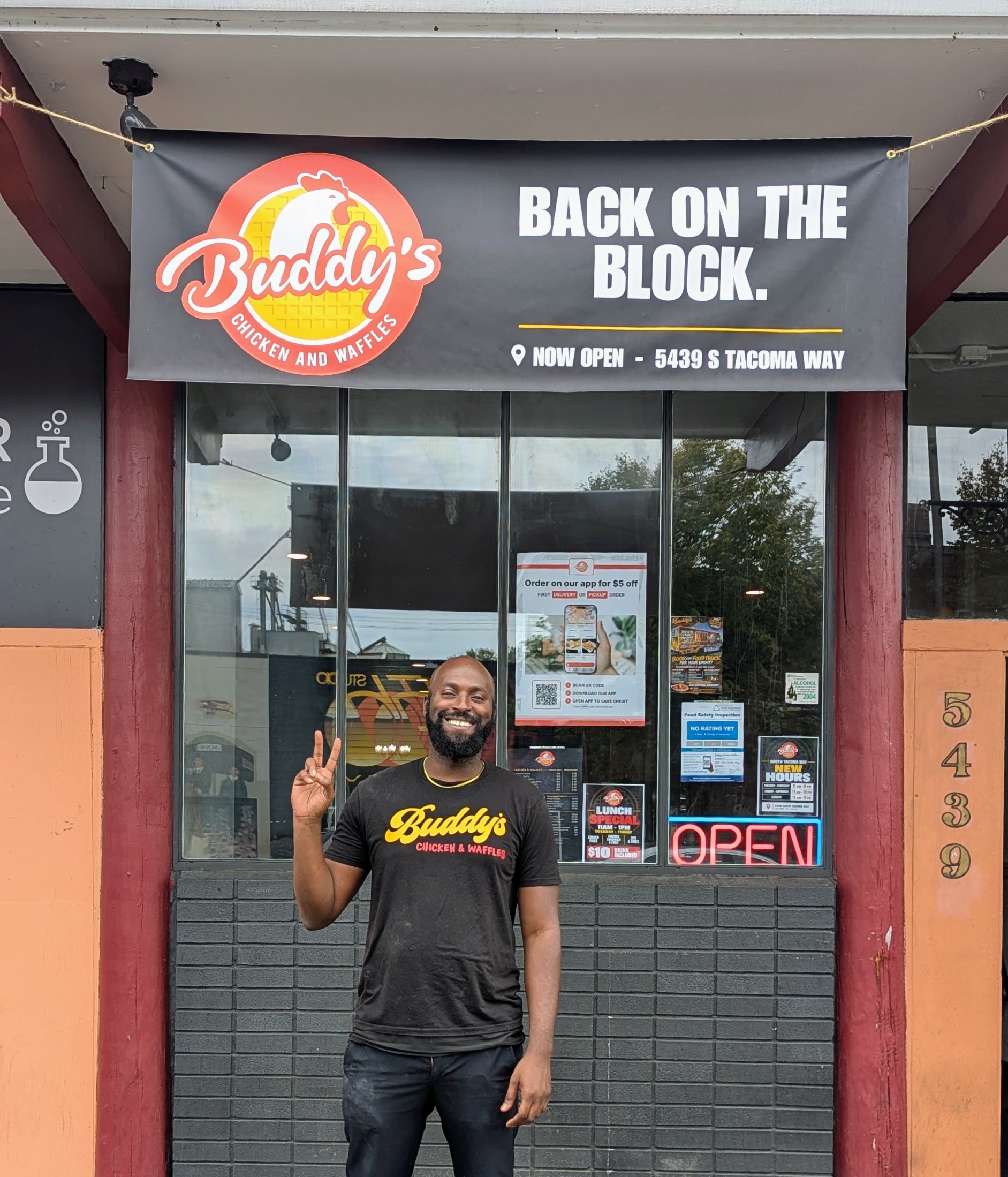 Buddy’s Chicken & Waffles Is Back on the Block at 56th and STW